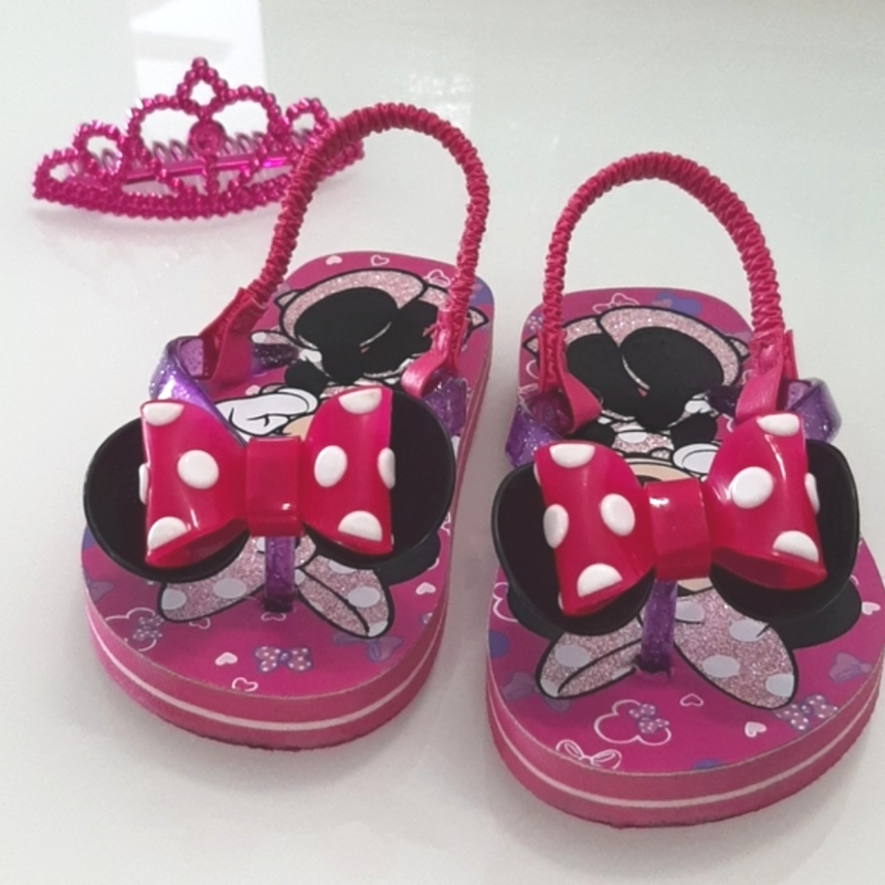 Disney Minnie Mouse flip flops w/mouse ears & bo